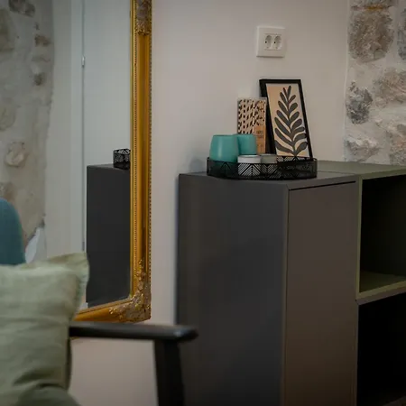 Stylish Private Historia In Old Town 3*